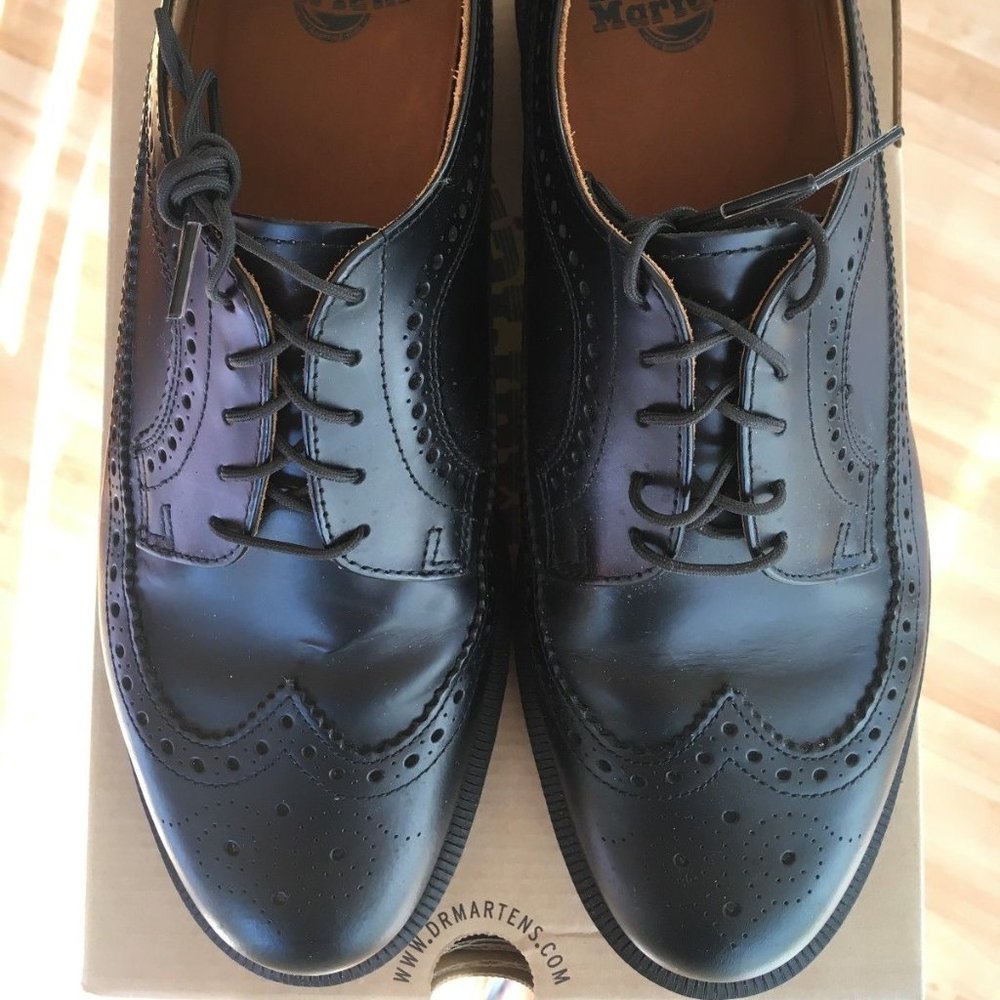 Dr Martens size 11 men Black Brogue wingtip 3989